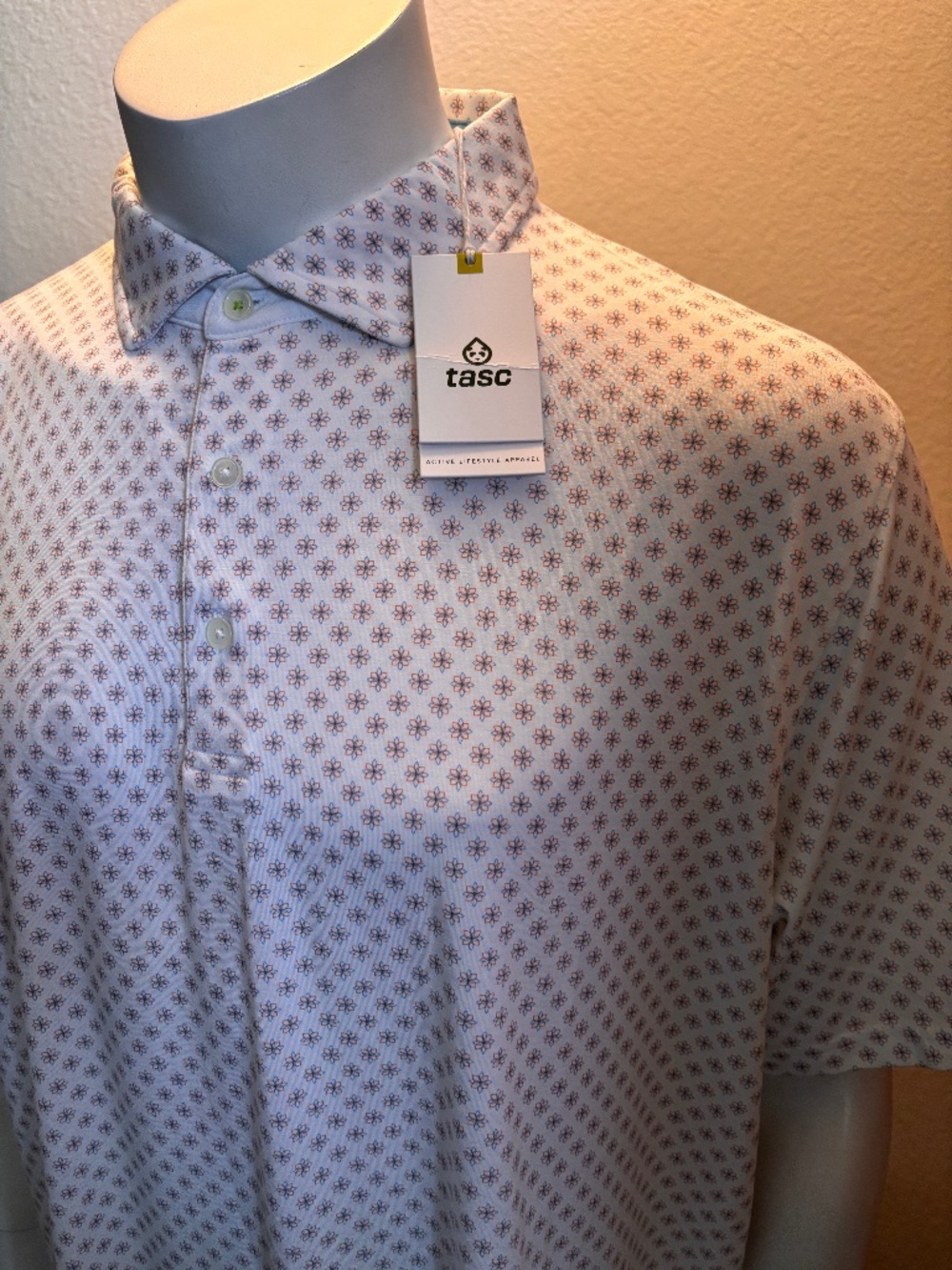 NWT $98 mens XXL TASC Cloud Polo Stained Glass